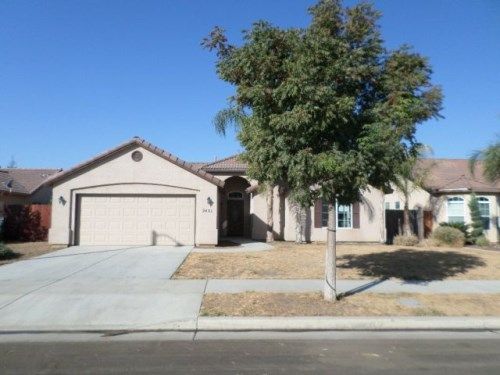 2401 N Sallee Court, Visalia, CA 93291