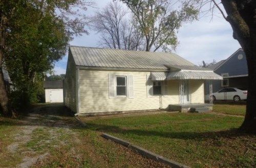 608 Carden Avenue, Rossville, GA 30741