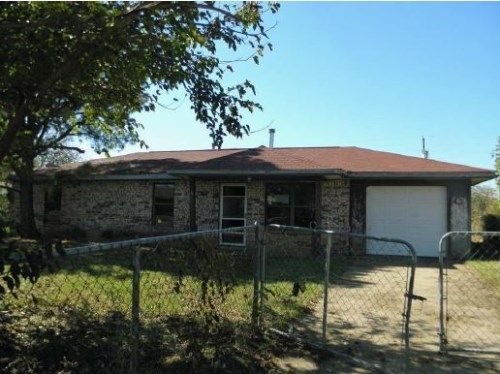 4 Meadow Glen Ave, Pawhuska, OK 74056