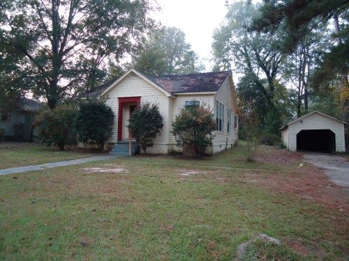 109 W South St, Kosciusko, MS 39090