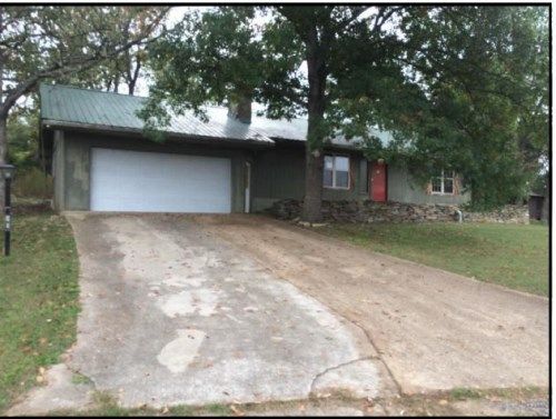 585 Secluded Acres Rd, Forsyth, MO 65653