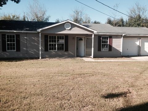 534 River Loop Road, Laceys Spring, AL 35754