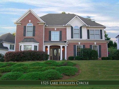 1525 Lake Heights Circle, Dacula, GA 30019