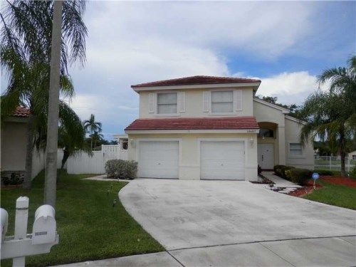 18487 NW 24 ST, Hollywood, FL 33029