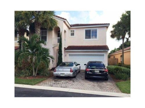 7732 NW 18 ST, Hollywood, FL 33024