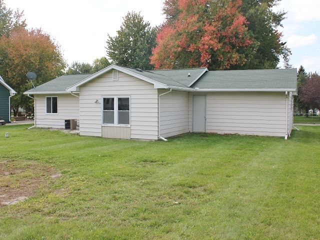 5481 Colony Rd, Grand Blanc, MI 48439