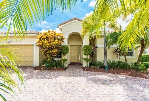 13712 NW 10 CT, Hollywood, FL 33028