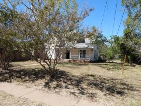 111 S Sue St, Ranger, TX 76470