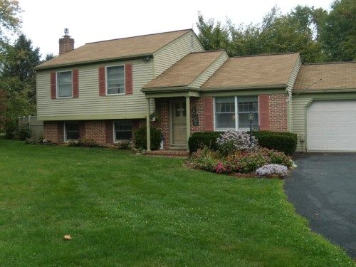 725 HEMPFIELD HILL ROAD, Columbia, PA 17512