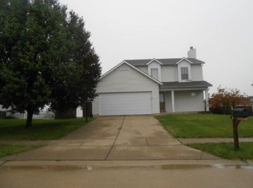 692 Argyle Ct, Wentzville, MO 63385