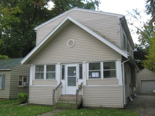 1033 Woodbine Ave, Lansing, MI 48910