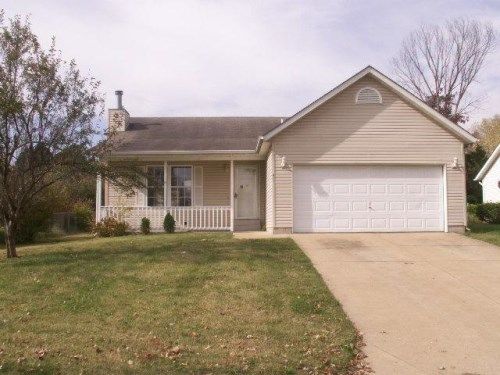 421 Cypress Dr, Pacific, MO 63069