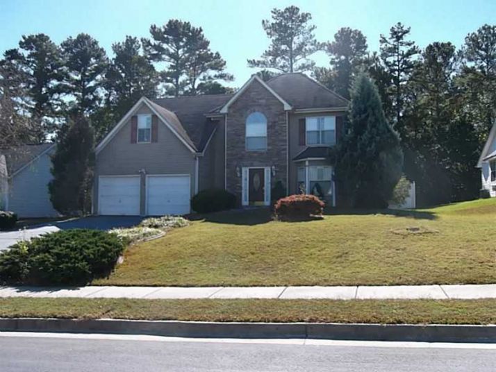 1419 Pebble Ridge Lane, Hampton, GA 30228