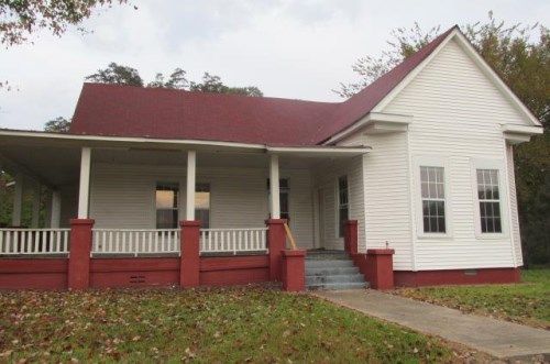 62 Lafayette St, Water Valley, MS 38965