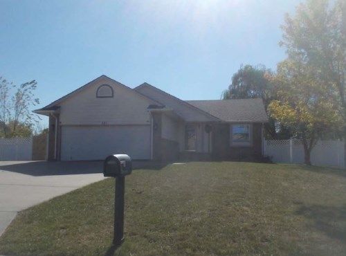 521 E Showalter St, Rose Hill, KS 67133