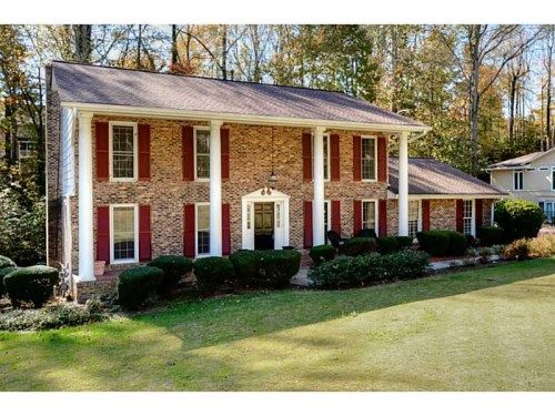 1300 Oakhaven Drive, Roswell, GA 30075