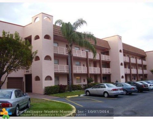 9541 Sunrise Lakes Blvd # 104, Fort Lauderdale, FL 33322