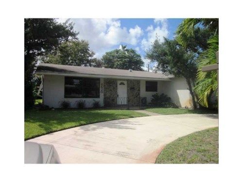 6620 SW 6 ST, Hollywood, FL 33023