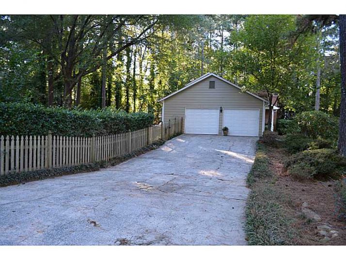 3918 Smokeridge Court, Marietta, GA 30062