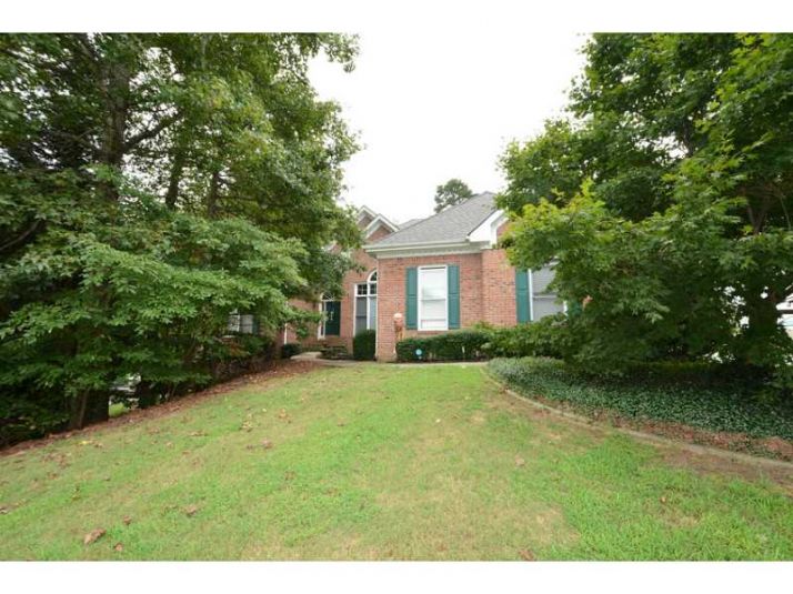 1652 Paces Vale Court, Lawrenceville, GA 30043