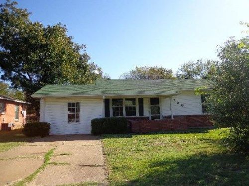 739 S Andrews Avenue, Sherman, TX 75090