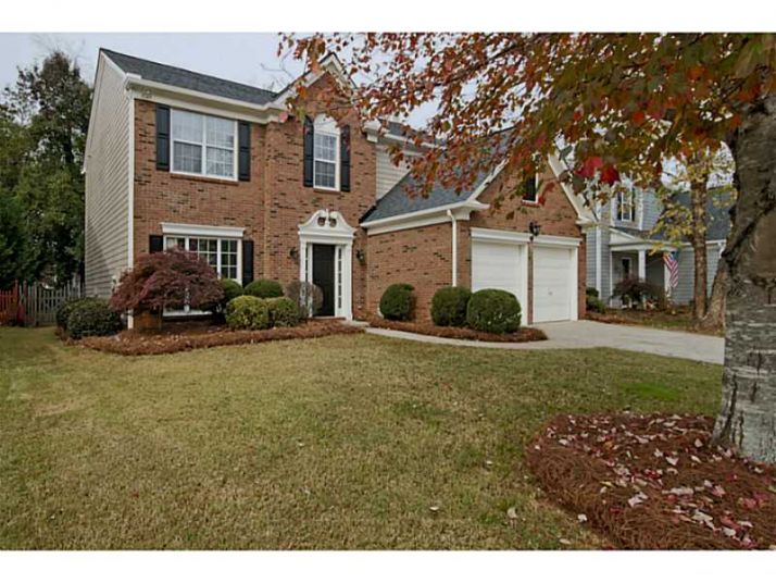 1305 Lyndhurst Way, Roswell, GA 30075