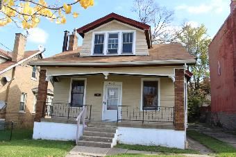 1052 Regina Ave, Cincinnati, OH 45205