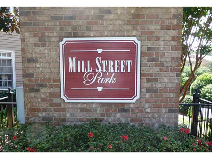 Unit 610 - 610 Creek View Lane, Roswell, GA 30075