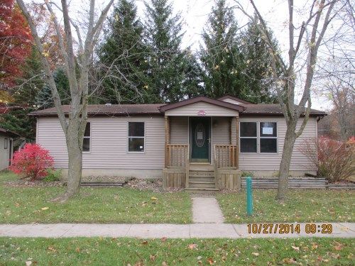 237 Perry St, Montrose, MI 48457