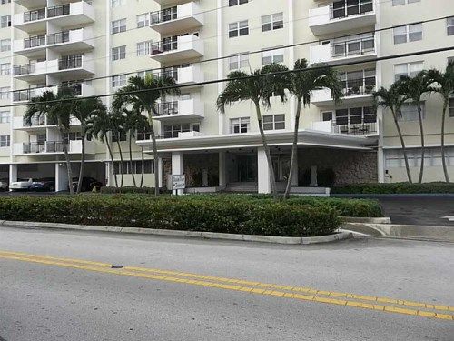 401 GOLDEN ISLES DR # 815, Hallandale, FL 33009