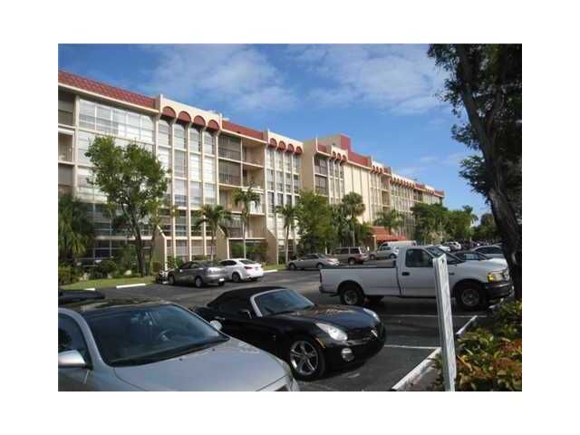 2101 ATLANTIC SHORES BL # 404, Hallandale, FL 33009