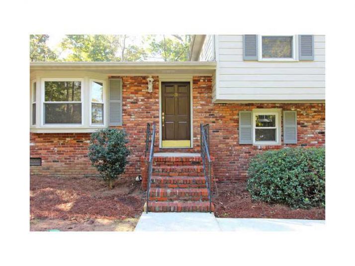 31 Hunting Creek Drive, Marietta, GA 30068