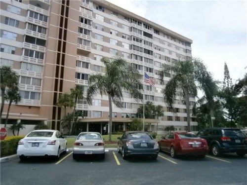 3850 WASHINGTON ST # 706, Hollywood, FL 33021