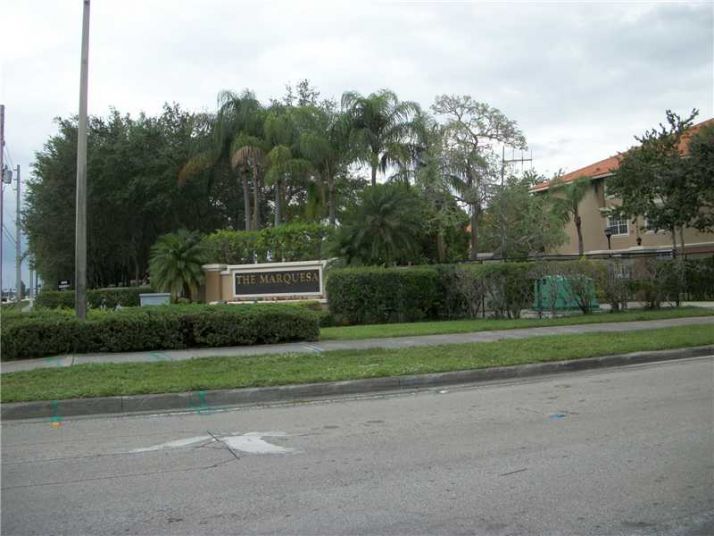 100 SW 117TH TE # 305, Hollywood, FL 33025