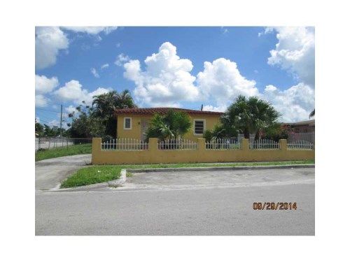 3927 E 2 AV, Hialeah, FL 33013