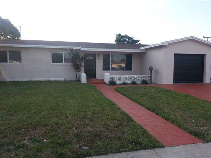 620 SW 71 AV, Hollywood, FL 33023