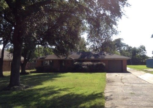 5801 Georgia Ave, Groves, TX 77619