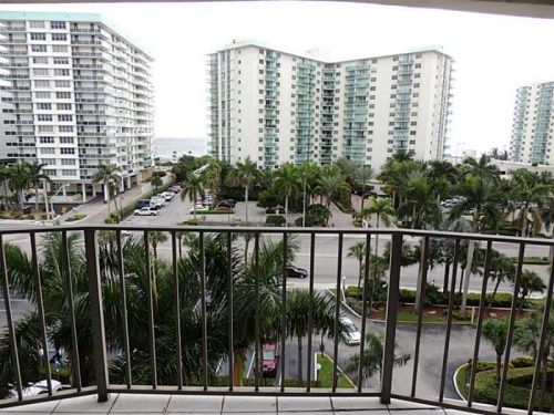 3800 S OCEAN DR # 619, Hallandale, FL 33009