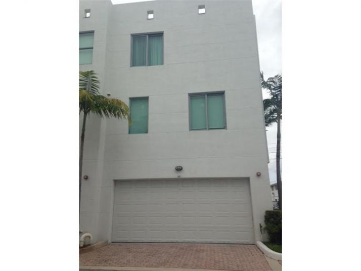 2150 VAN BUREN ST # 107, Hollywood, FL 33020