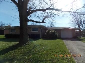 1058 Peidmont Dr, Fairborn, OH 45324