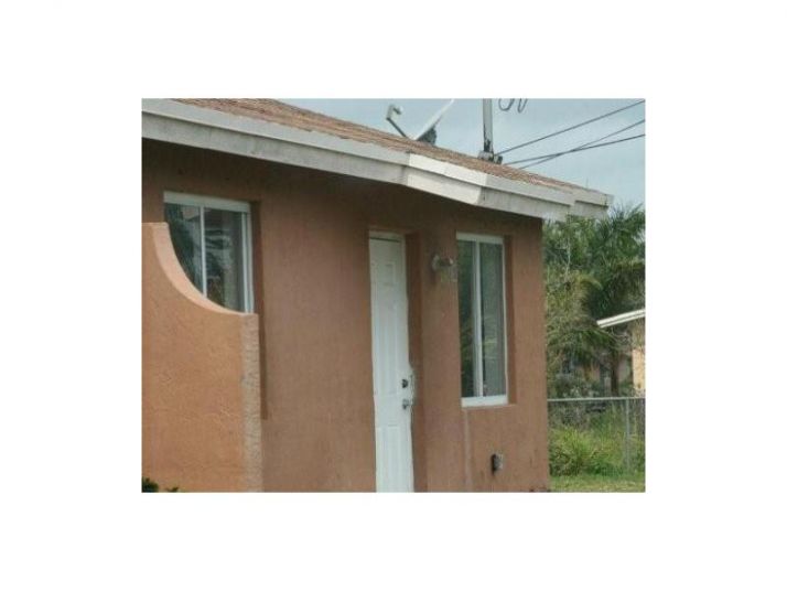 997 NW 11 ST # 999, Homestead, FL 33030