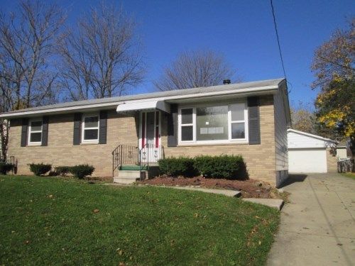 1429 Carey Ave, Akron, OH 44314