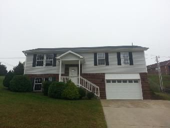 905 Misty Dr, Berea, KY 40403