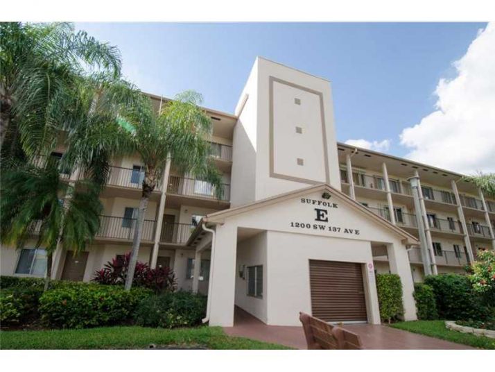 1200 SW 137 AV # 414E, Hollywood, FL 33027