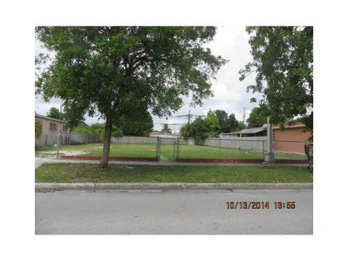 833 W 33 ST, Hialeah, FL 33012