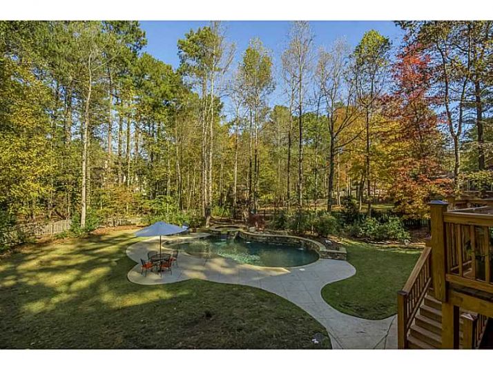 1350 Northcliff Trace, Roswell, GA 30076