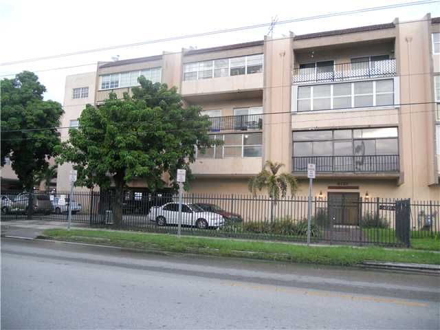 6125 W 20 AV # 204, Hialeah, FL 33012