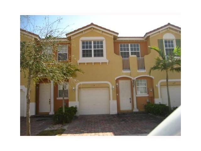 2152 NE 3 CT # 2152, Homestead, FL 33033