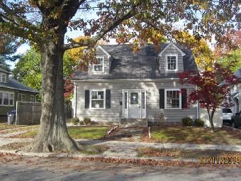 103 Sinclair Ave, Providence, RI 02907