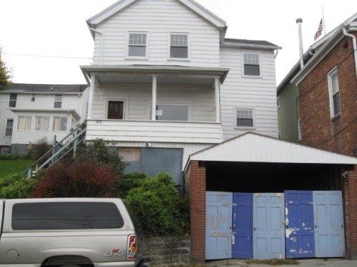 313 Lowell St, Vandergrift, PA 15690